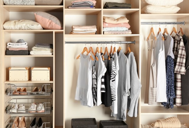 Closet Organization Hacks: Tips for Maximizing Space and Efficiency