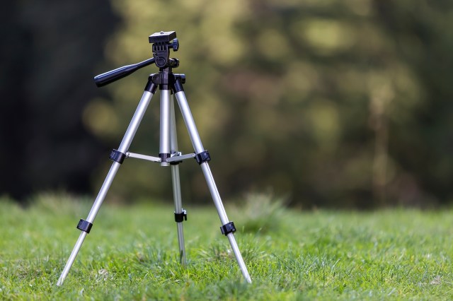 How to Evaluate and Compare Different Camera Tripods Before Making a Purchase