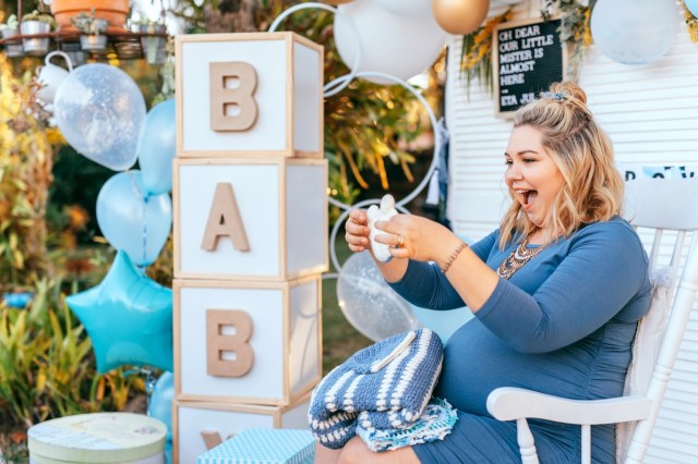 How to Choose the Perfect Creative Baby Shower Gift: A Comprehensive Guide